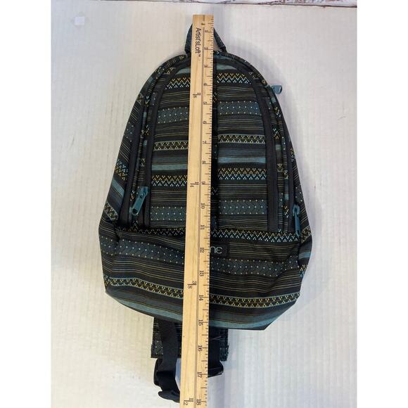 Dakine
Cosmo 6.5L mini backpack black, grey, and teal geometric pattern small main image 13